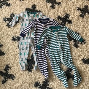 3 Primary Clothing brand 6-9 Month Zip up Pjs